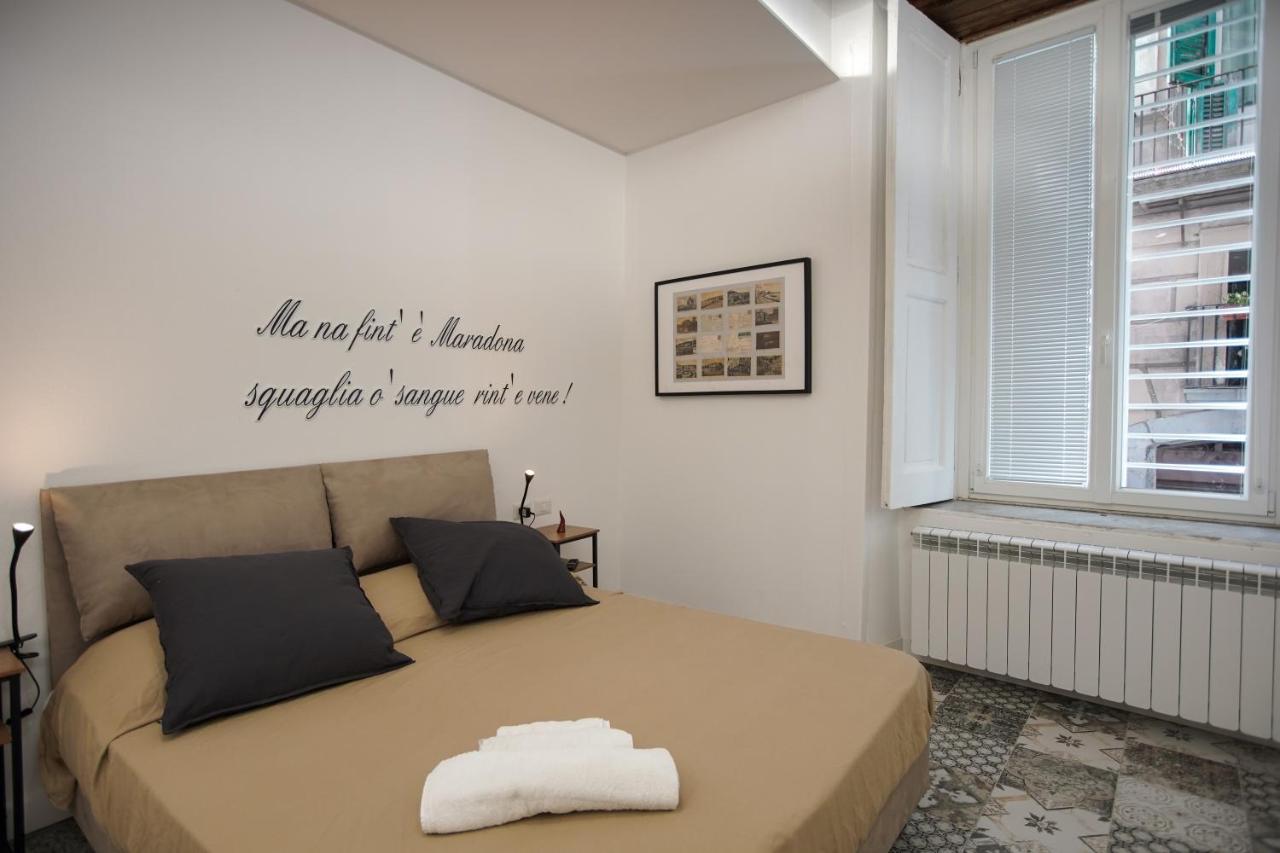 Hotel Cartoline Di Napoli Nápoles Exterior foto